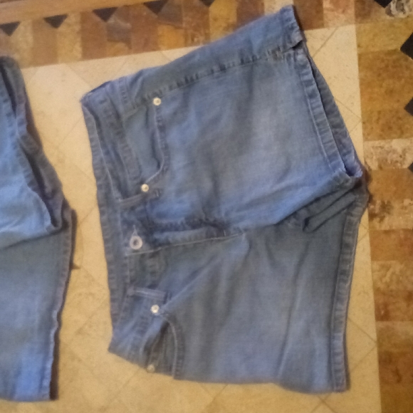 Faded Glory Shorts womans size 6 - Picture 3 of 9